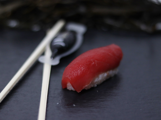 Sushi nigiri  thon rouge