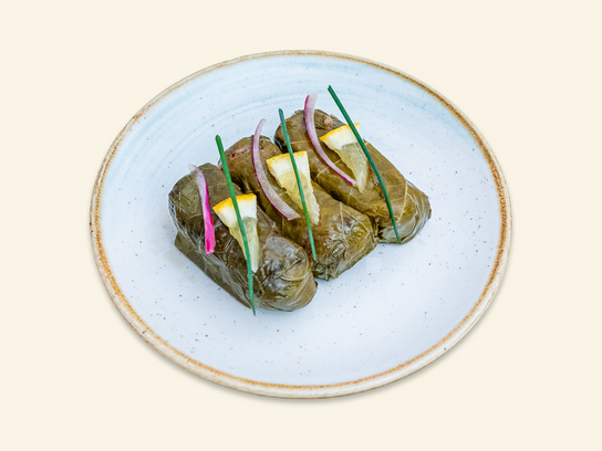 Dolmadès, feuilles de vignes farcies au riz