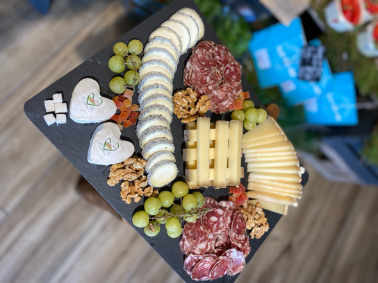 Plateau fromages & charcuteries