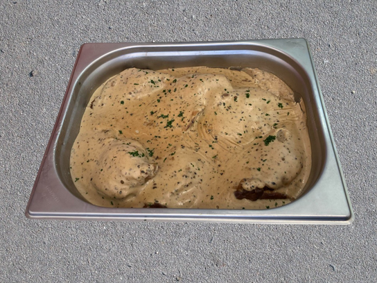 Cuisse de canard sauce aux poivres