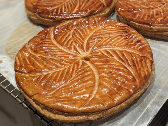 Galette des rois aux pommes sautées au beurre