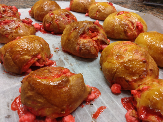 Brioche aux pralines roses