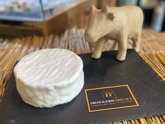 Crémeux de Bourgogne à la truffe (Brillat truffé) - Entier