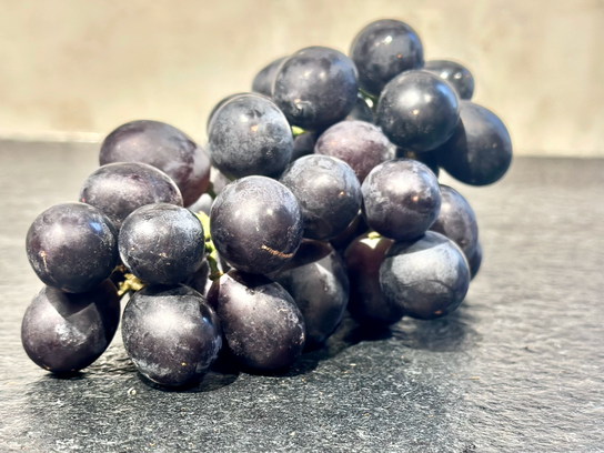 Raisin noir sans pépin