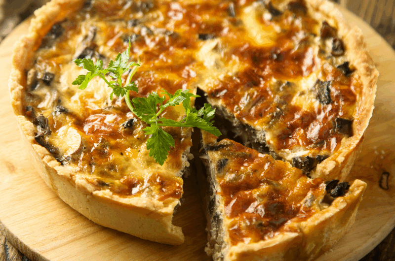 Quiche aux champignons et oignons caramélisés
