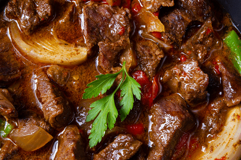 Viande en sauce fondante et parfumée