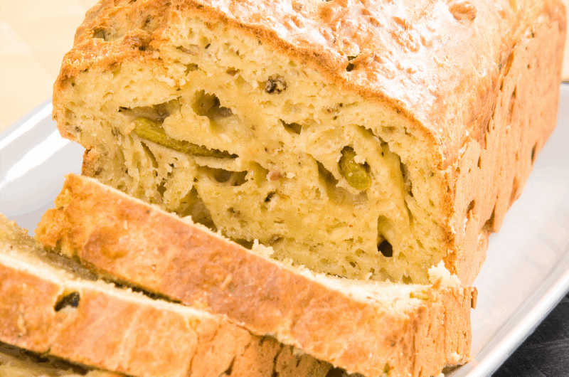 Cake salé au thon et aux légumes